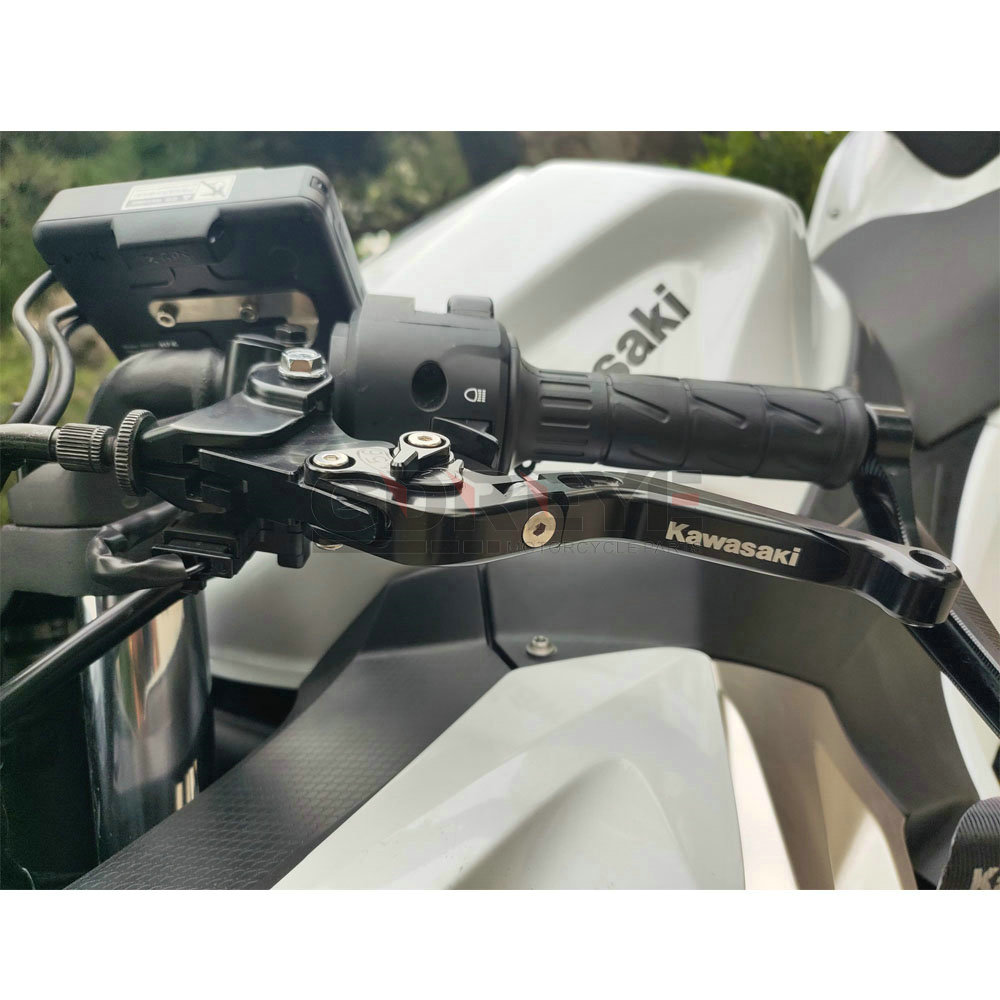 جديد لياماها تك ماكس TMAX T-MA - مراجعة Tech Accessories وسعره